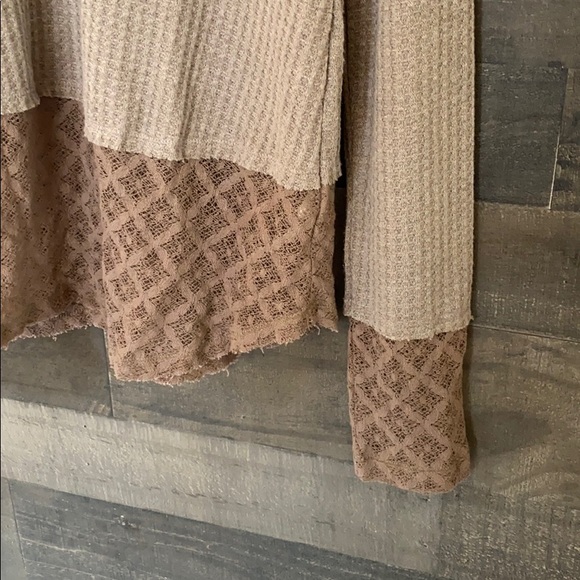 Cute Brown Hem & Tread Top - Picture 2 of 6